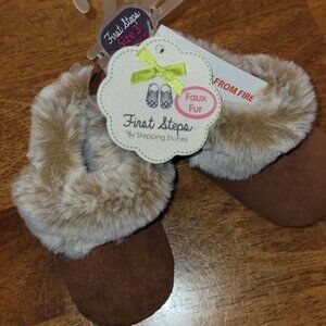 Baby First Steps shoes, Size 3, Tan with Fur Lining